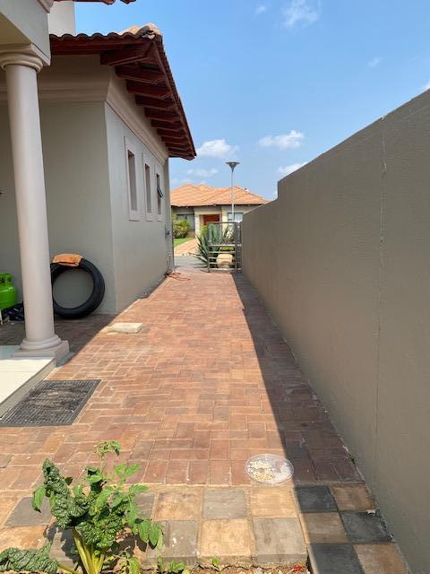 4 Bedroom Property for Sale in Savannah Country Estate Gauteng