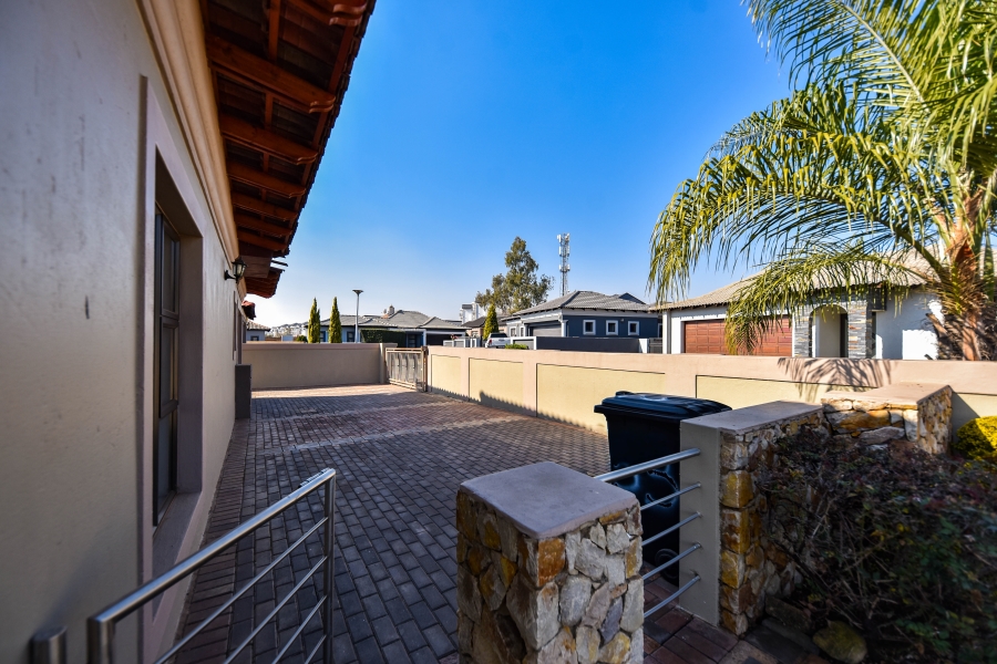 4 Bedroom Property for Sale in Savannah Country Estate Gauteng