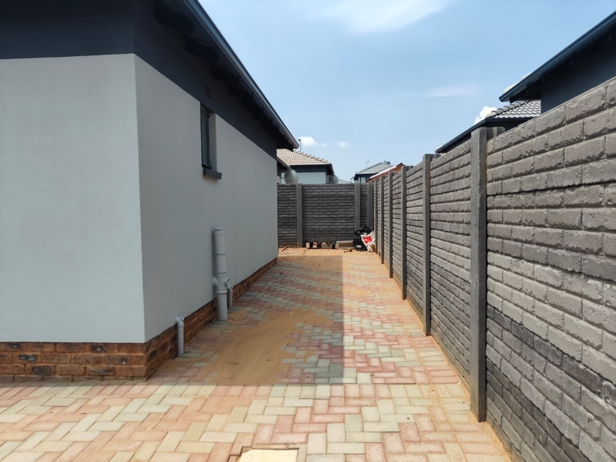 3 Bedroom Property for Sale in Roodeplaat Gauteng