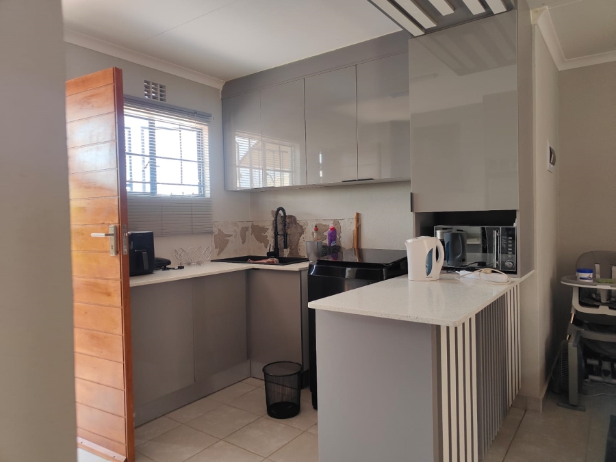 3 Bedroom Property for Sale in Roodeplaat Gauteng