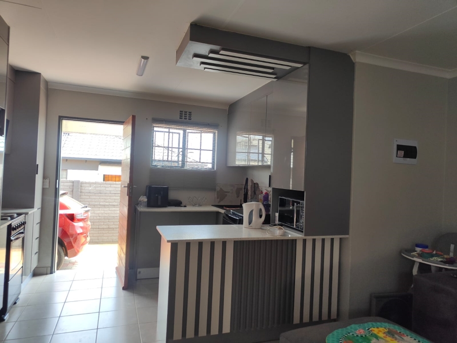3 Bedroom Property for Sale in Roodeplaat Gauteng