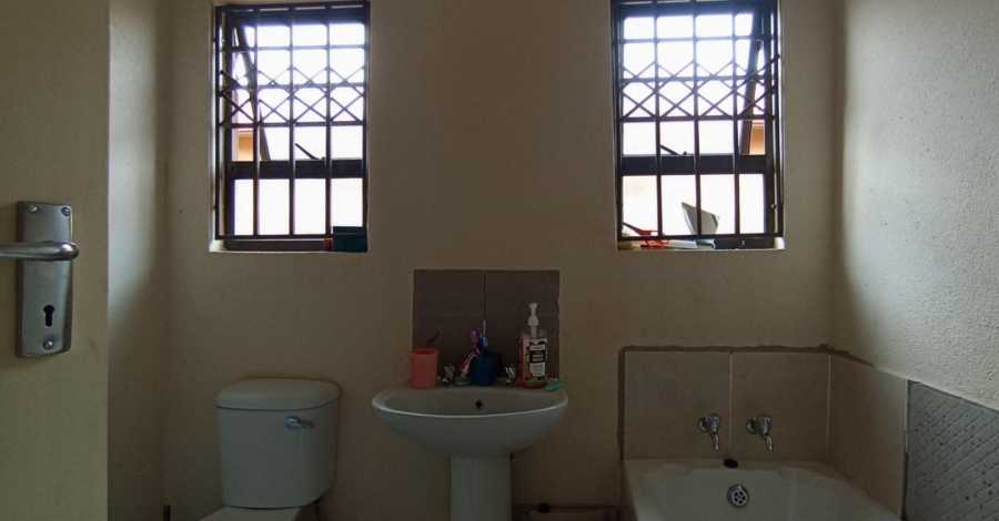 3 Bedroom Property for Sale in Soshanguve YY Gauteng