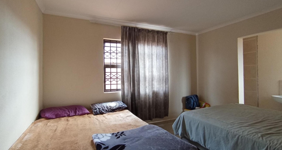 3 Bedroom Property for Sale in Soshanguve YY Gauteng