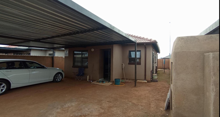 3 Bedroom Property for Sale in Soshanguve YY Gauteng