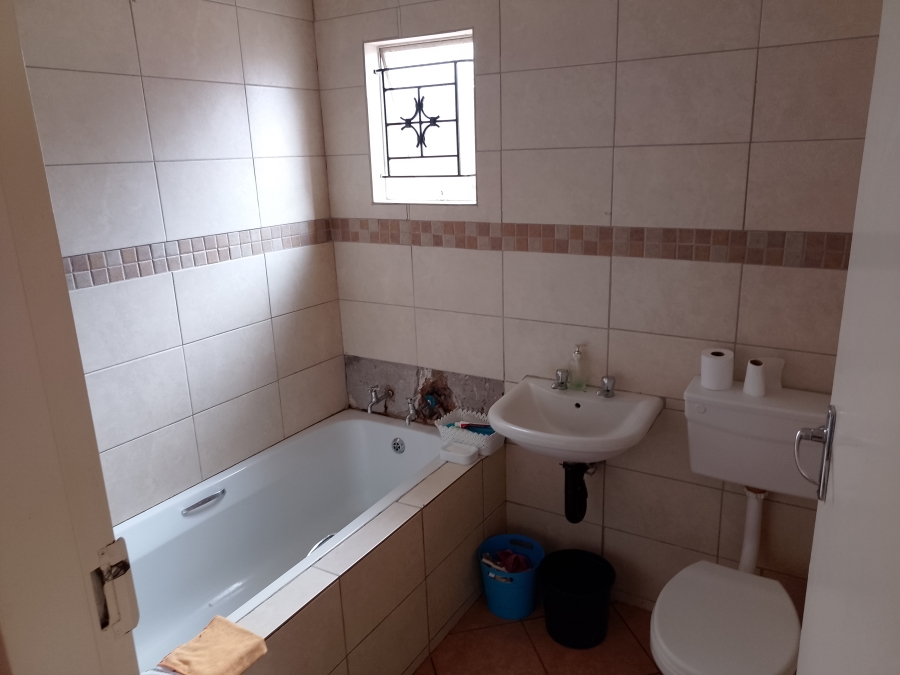 3 Bedroom Property for Sale in Gem Valley Gauteng