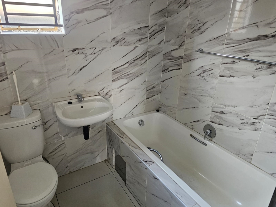 2 Bedroom Property for Sale in Sky City Gauteng