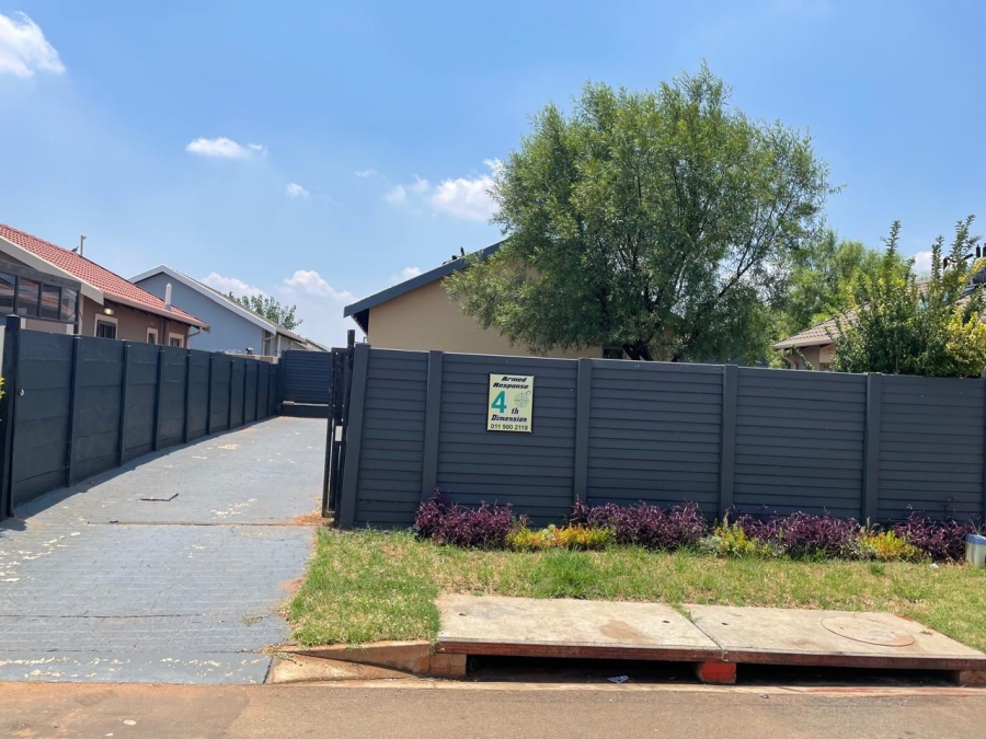 2 Bedroom Property for Sale in Sky City Gauteng