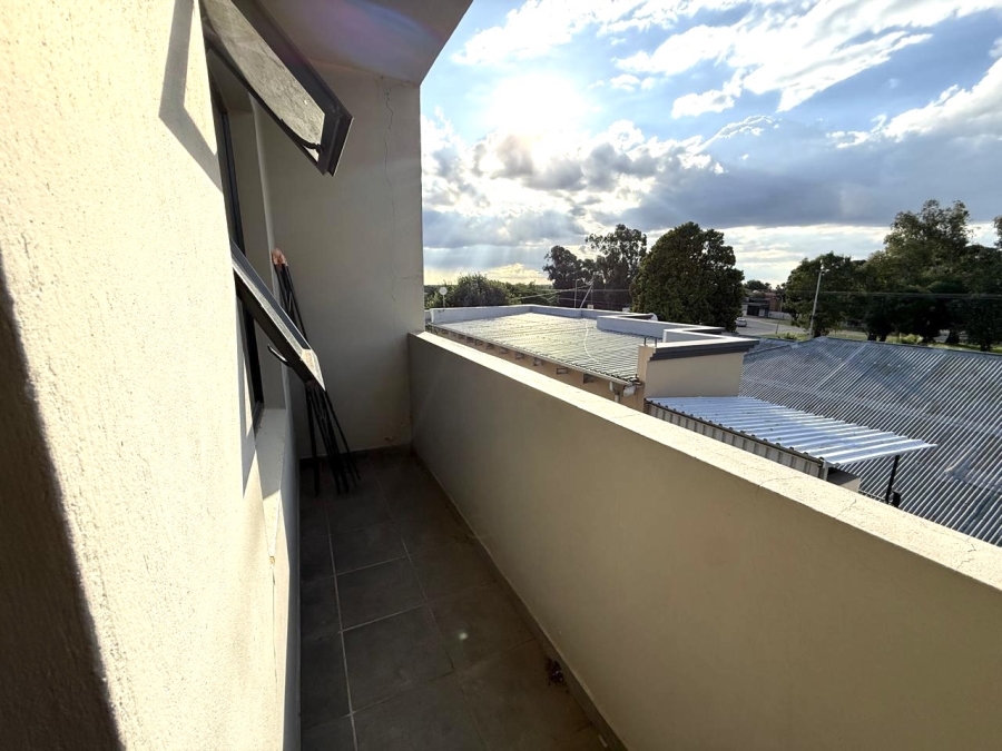 2 Bedroom Property for Sale in Homelake Gauteng