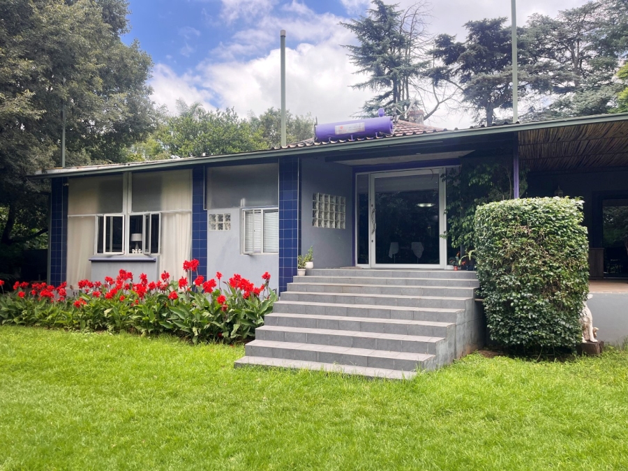 3 Bedroom Property for Sale in Waverley Gauteng