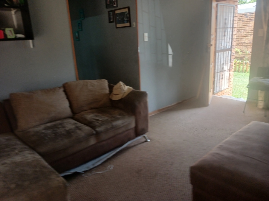 2 Bedroom Property for Sale in Wierda Park Gauteng