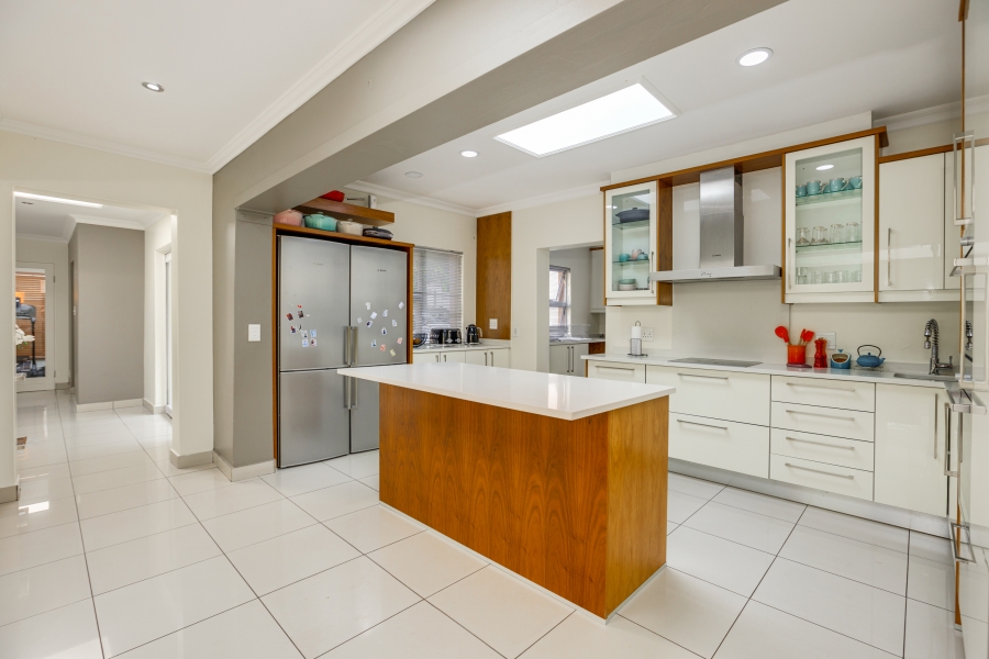 To Let 4 Bedroom Property for Rent in Dainfern Golf Estate Gauteng