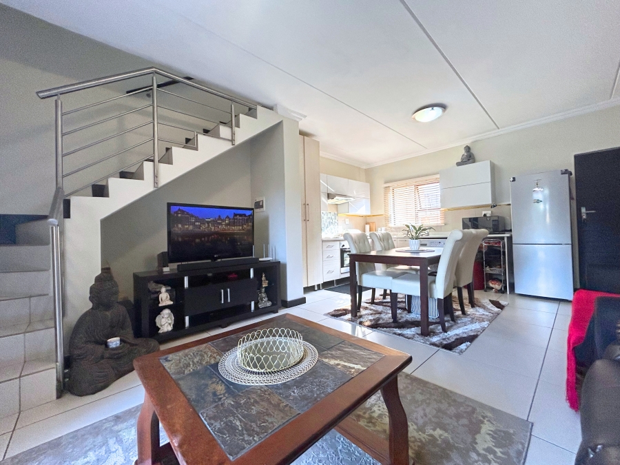 2 Bedroom Property for Sale in Amberfield Gauteng