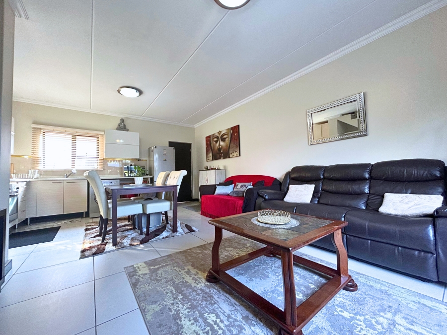 2 Bedroom Property for Sale in Amberfield Gauteng