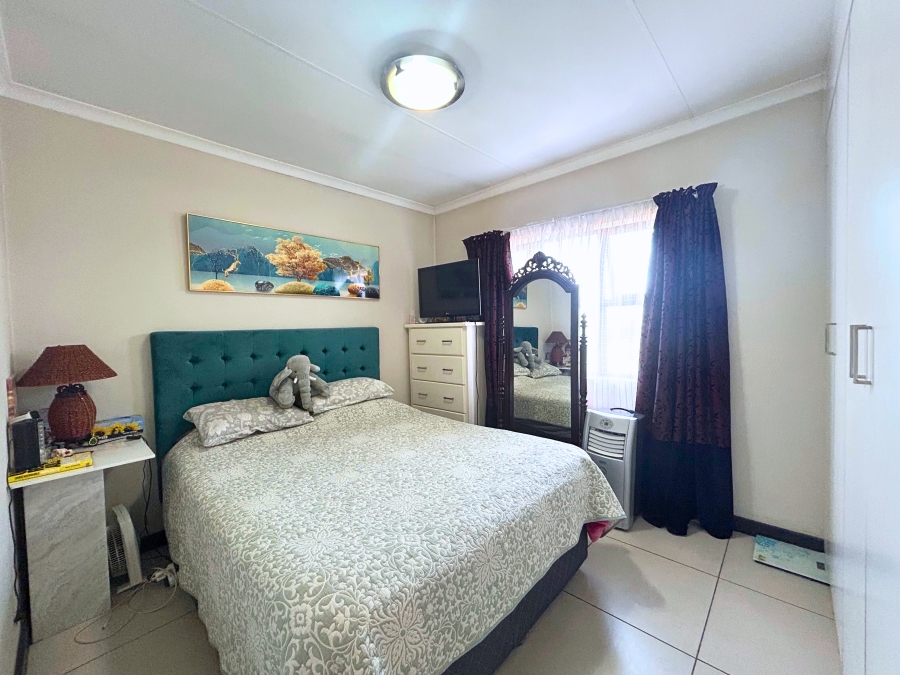 2 Bedroom Property for Sale in Amberfield Gauteng