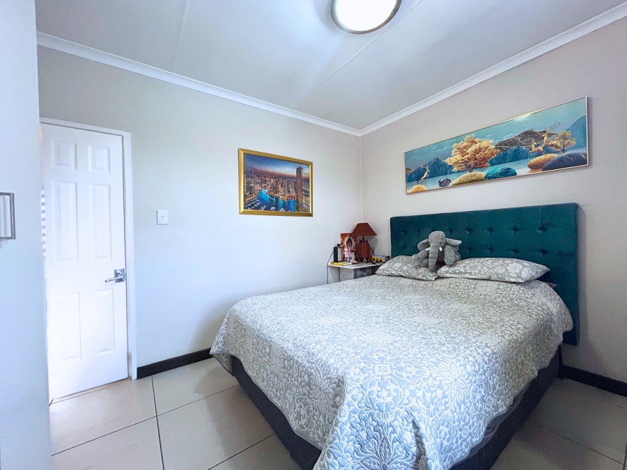 2 Bedroom Property for Sale in Amberfield Gauteng