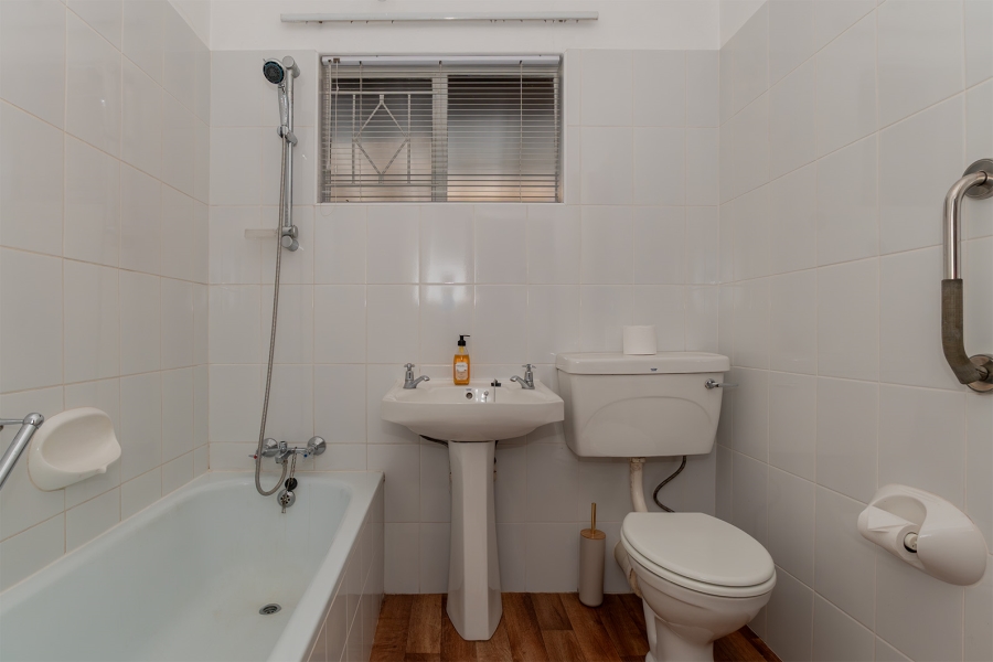 2 Bedroom Property for Sale in Dayanglen Gauteng