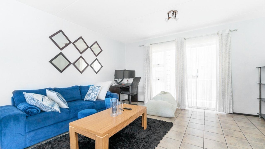 2 Bedroom Property for Sale in Bardene Gauteng