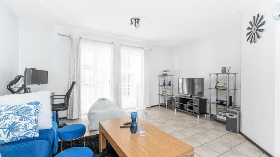 2 Bedroom Property for Sale in Bardene Gauteng