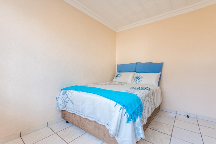 4 Bedroom Property for Sale in Meadowlands East Gauteng