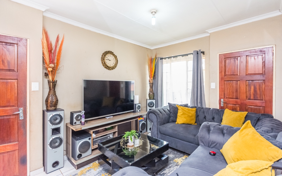 2 Bedroom Property for Sale in Cosmo City Gauteng