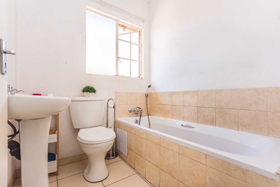 2 Bedroom Property for Sale in Cosmo City Gauteng