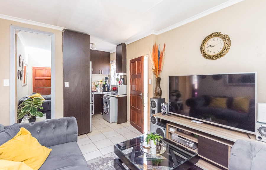 2 Bedroom Property for Sale in Cosmo City Gauteng