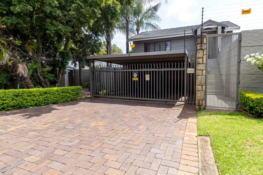5 Bedroom Property for Sale in Lynnwood Glen Gauteng