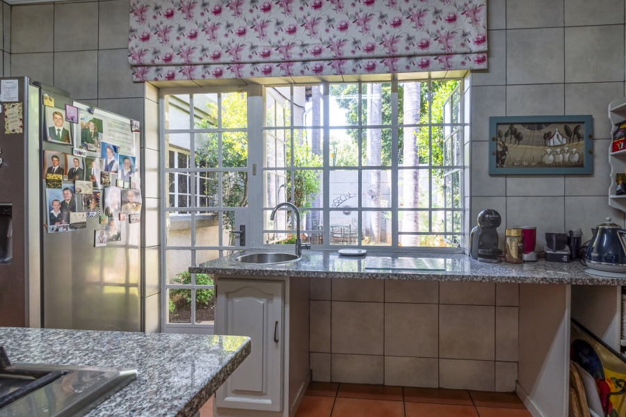 5 Bedroom Property for Sale in Lynnwood Glen Gauteng