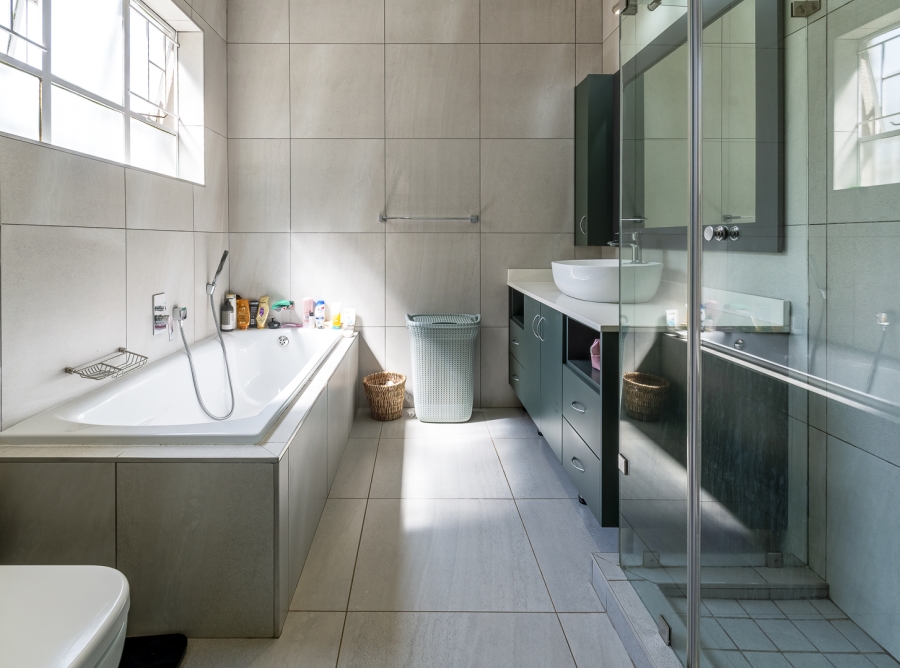 5 Bedroom Property for Sale in Lynnwood Glen Gauteng