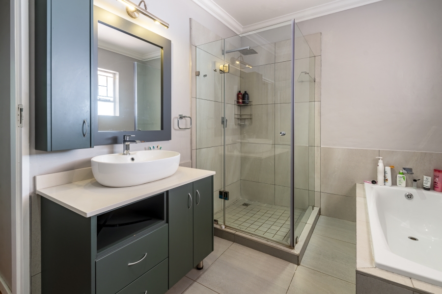 5 Bedroom Property for Sale in Lynnwood Glen Gauteng