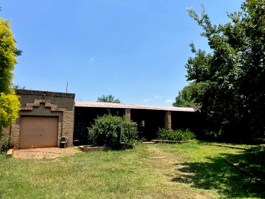 22 Bedroom Property for Sale in Kameeldrift West Gauteng