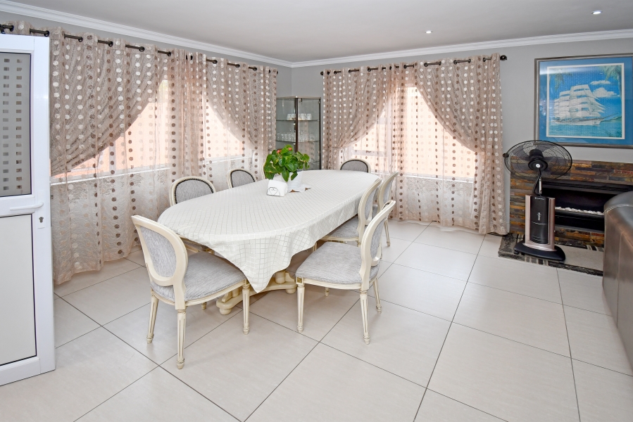 6 Bedroom Property for Sale in Crown North Gauteng