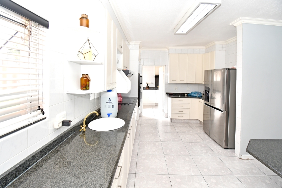 6 Bedroom Property for Sale in Crown North Gauteng