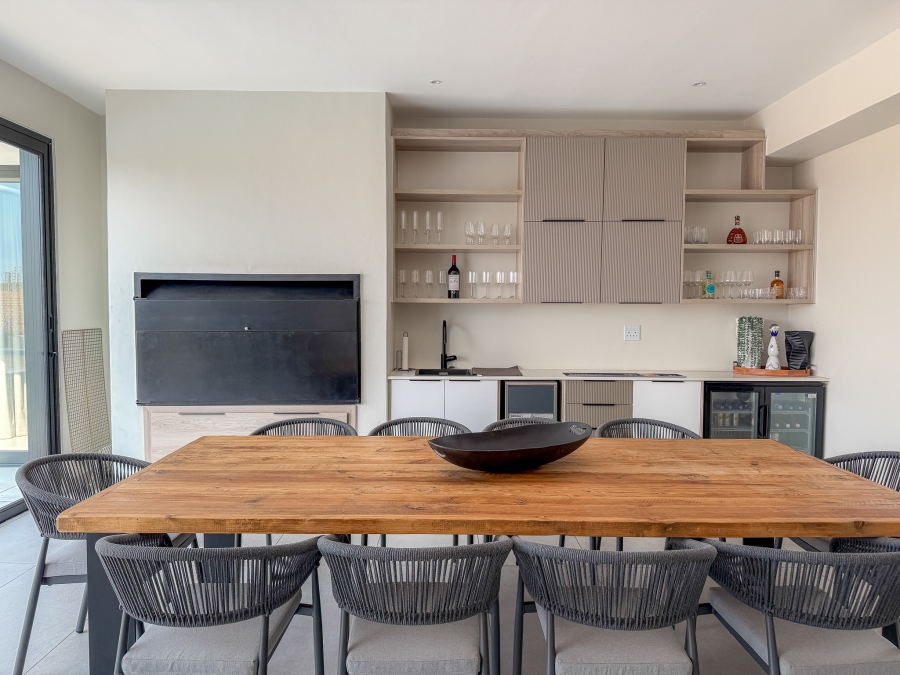 5 Bedroom Property for Sale in Midstream Heights Gauteng