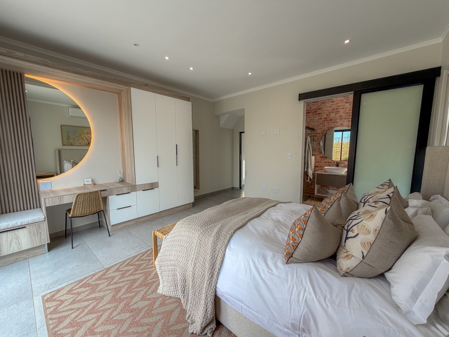 5 Bedroom Property for Sale in Midstream Heights Gauteng