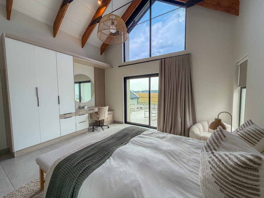 5 Bedroom Property for Sale in Midstream Heights Gauteng