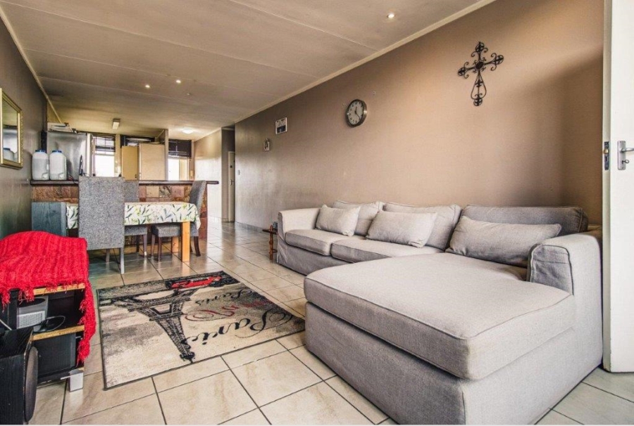 2 Bedroom Property for Sale in Dowerglen Gauteng