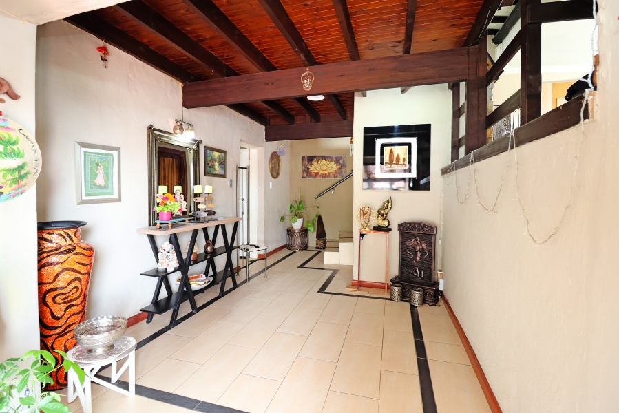 6 Bedroom Property for Sale in Bordeaux Gauteng