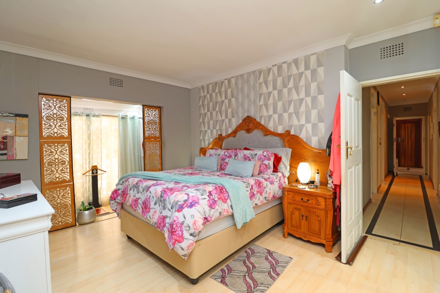 6 Bedroom Property for Sale in Bordeaux Gauteng