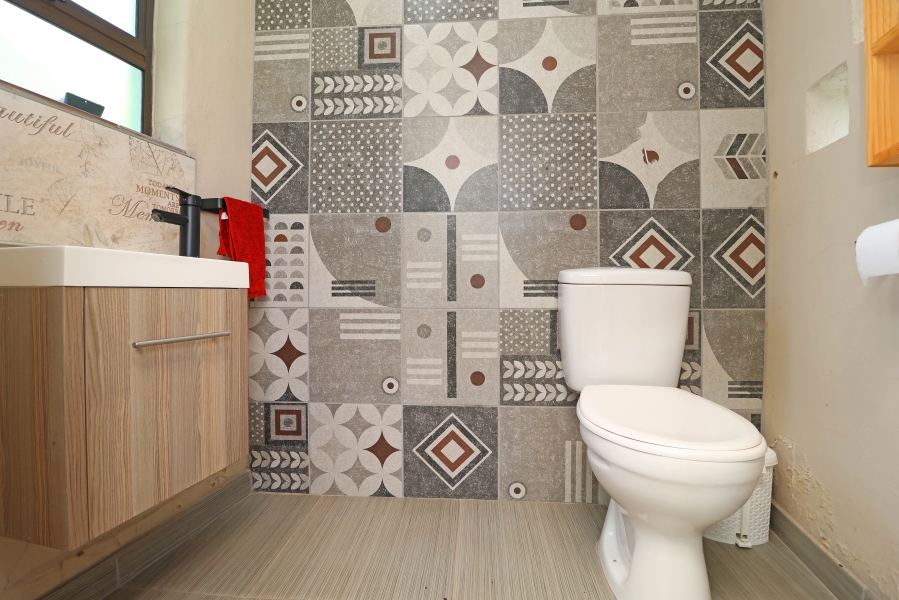 6 Bedroom Property for Sale in Bordeaux Gauteng