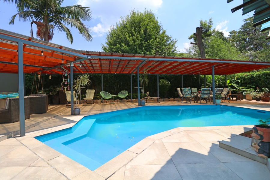 6 Bedroom Property for Sale in Bordeaux Gauteng