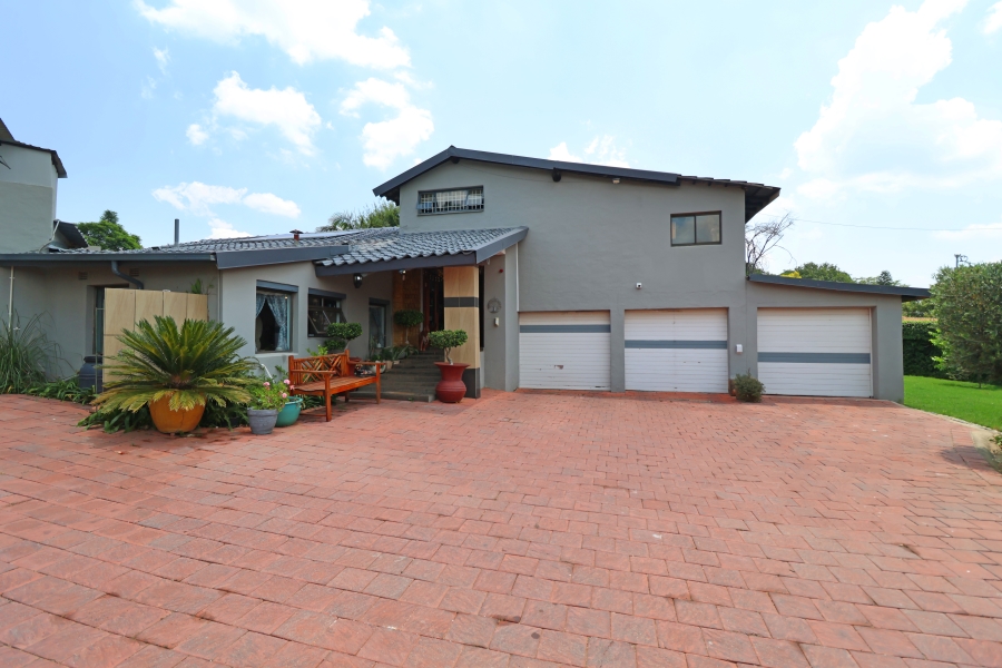 6 Bedroom Property for Sale in Bordeaux Gauteng