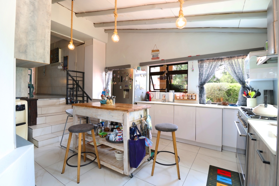 6 Bedroom Property for Sale in Bordeaux Gauteng