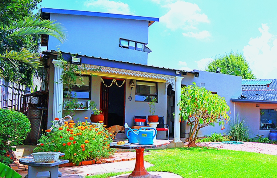 6 Bedroom Property for Sale in Bordeaux Gauteng