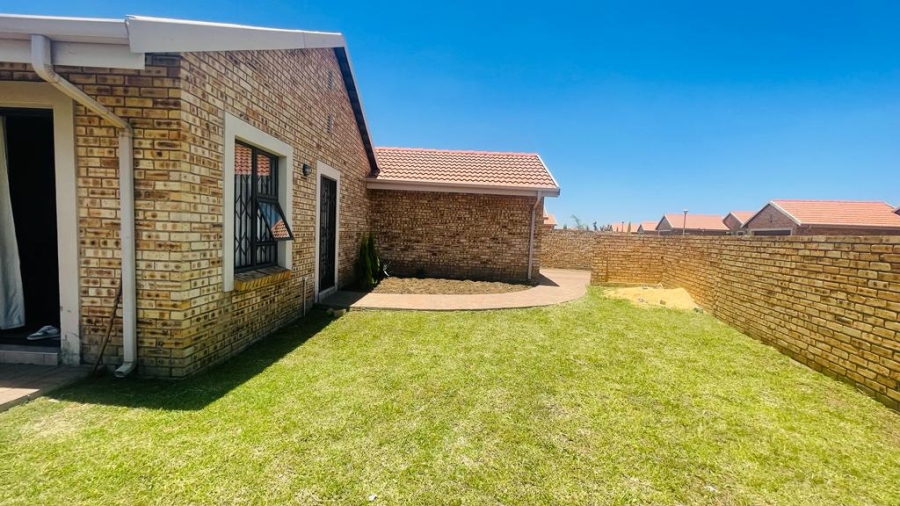 To Let 3 Bedroom Property for Rent in Sunair Park Gauteng