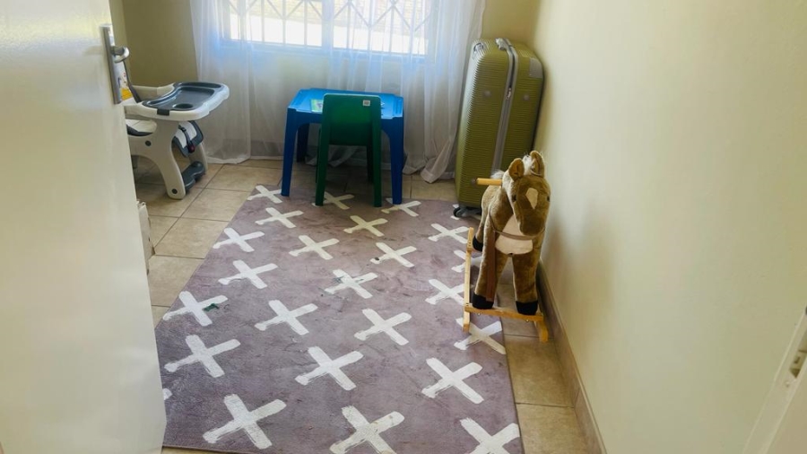 To Let 3 Bedroom Property for Rent in Sunair Park Gauteng