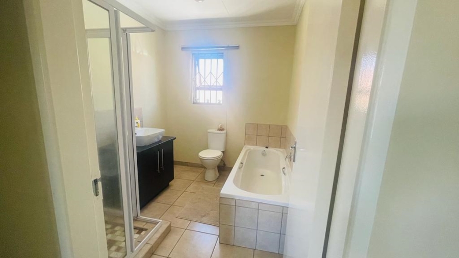 To Let 3 Bedroom Property for Rent in Sunair Park Gauteng