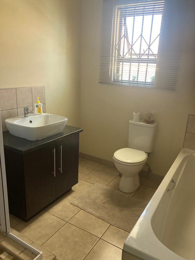To Let 3 Bedroom Property for Rent in Sunair Park Gauteng
