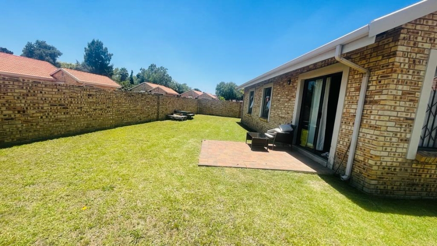 To Let 3 Bedroom Property for Rent in Sunair Park Gauteng
