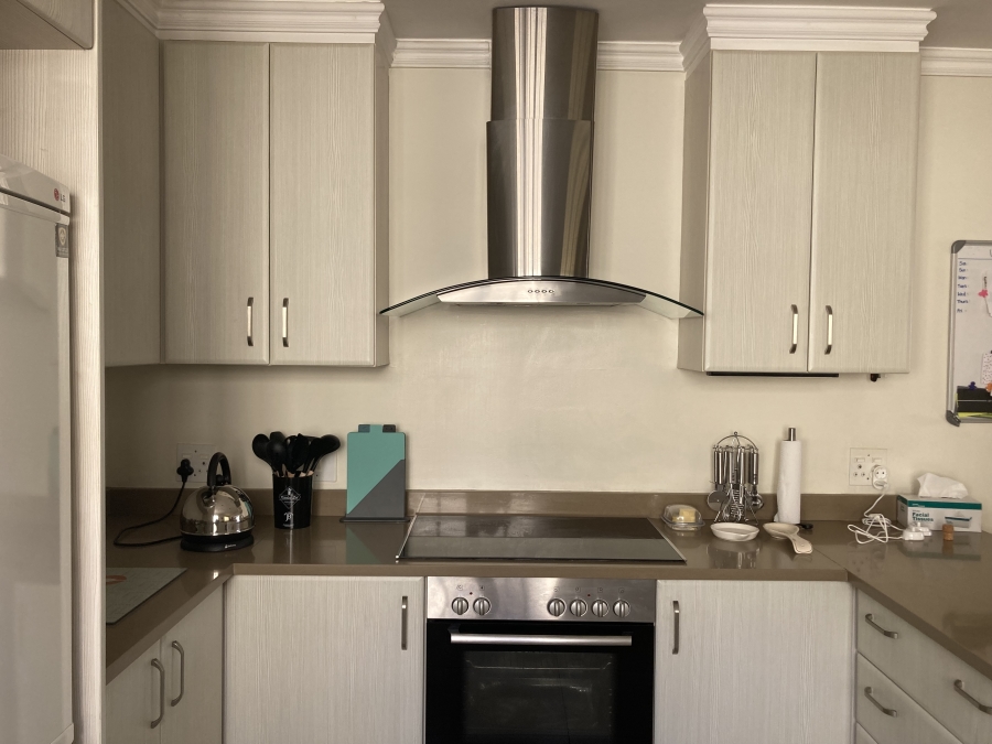 To Let 3 Bedroom Property for Rent in Norwood Gauteng